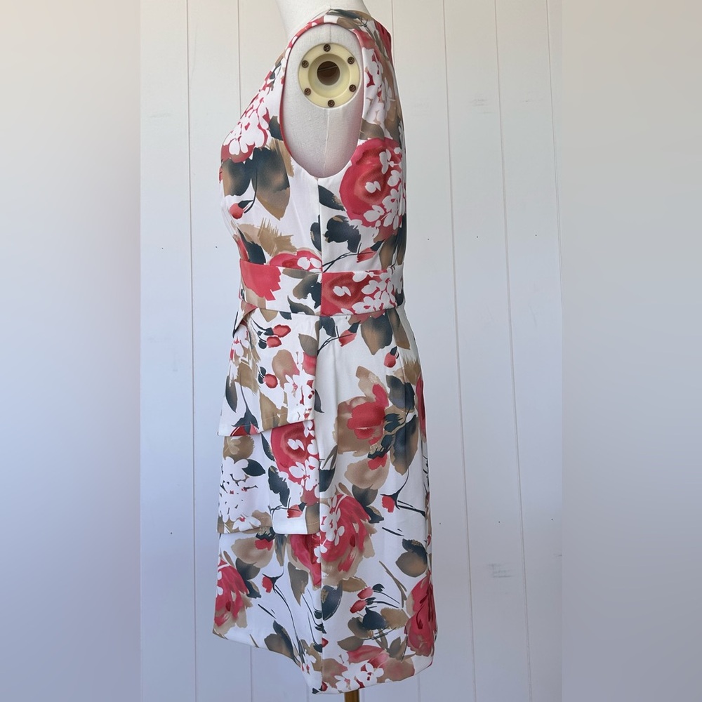 Connected Apparel Tailored Silhouette Floral Dress Size 8 - Picture 4 of 9